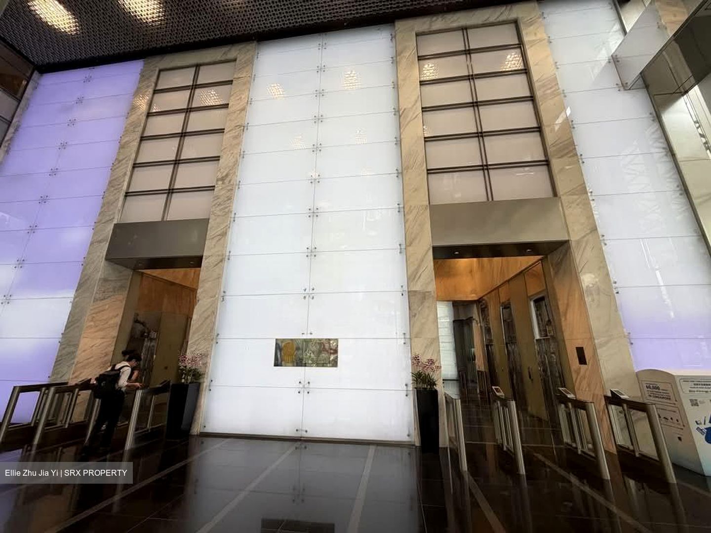One Raffles Place (D1), Office #599576241